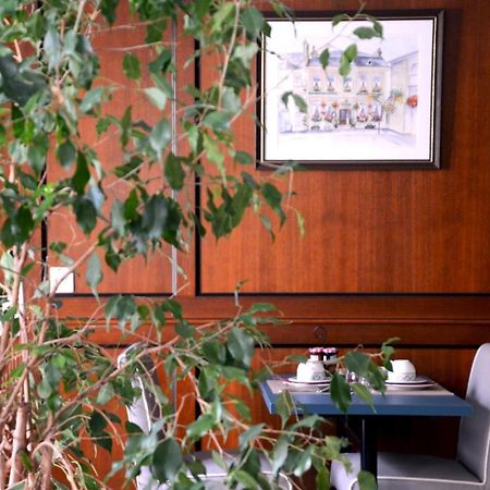 Coq Hotel Montreuil  Exteriér fotografie